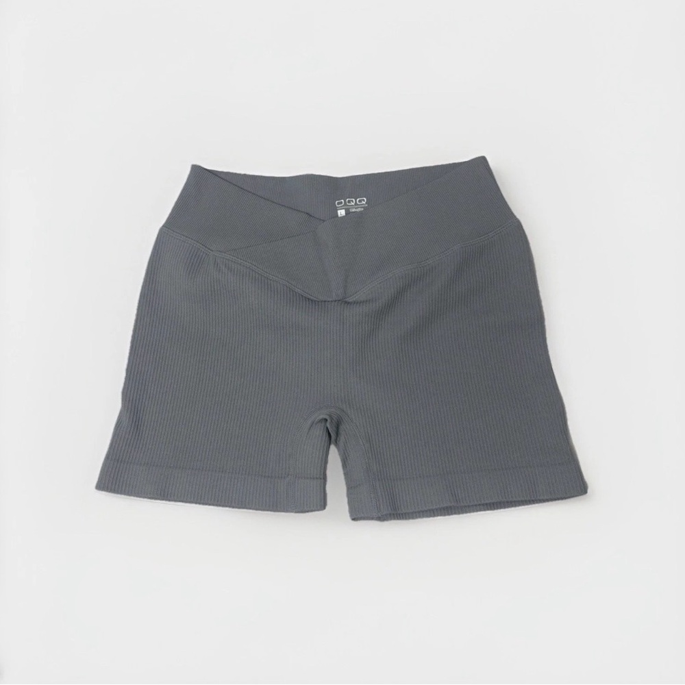 High-Rise Ribbed Bike Shorts - Charcoal Gray